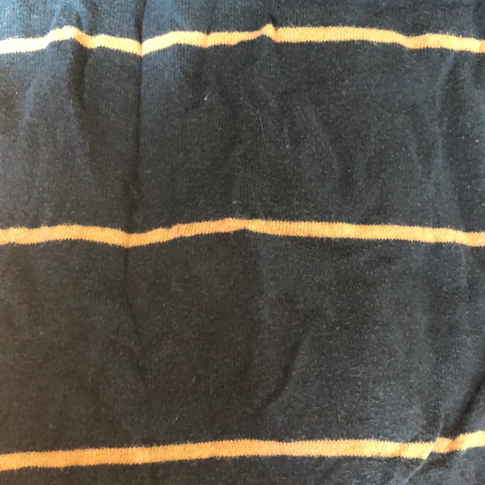 Sweater - Picture 3 of 4